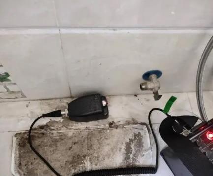 婺城屋顶漏水维修公司分享下卫生间漏水的危害及解决方法